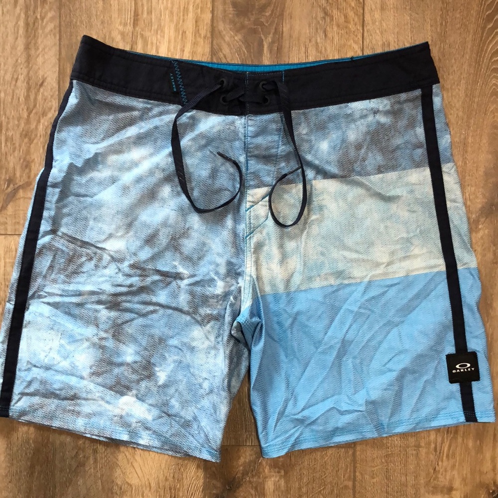 OAKLEY Voyage Board Shorts Swim Shorts